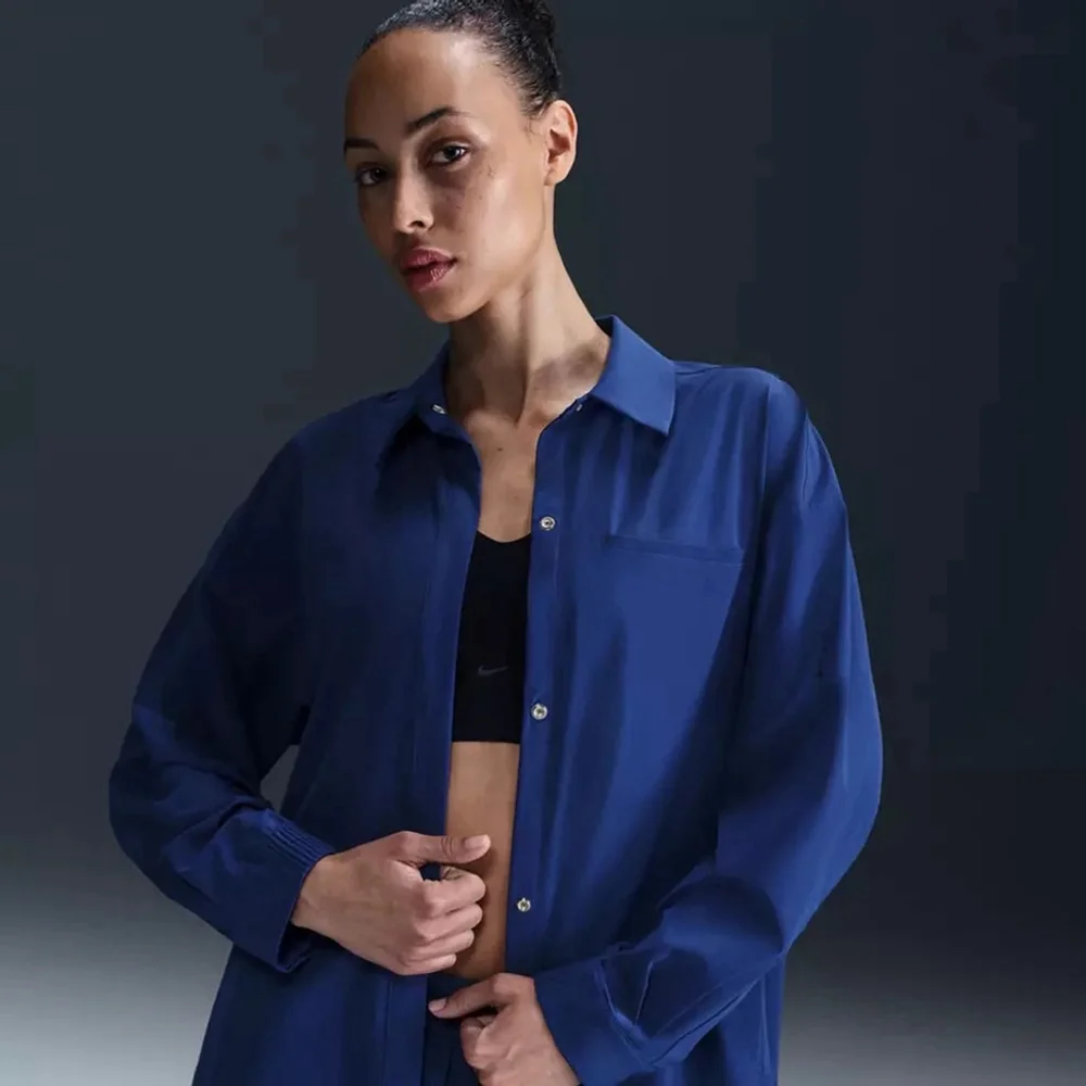 Women's Nike 24.7 performance oversized Training Shirt Blue Size m